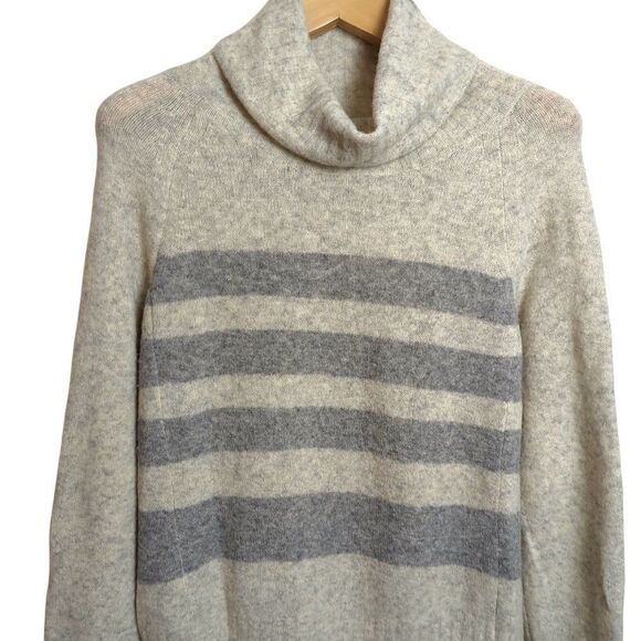 Aritzia Community Plutarch Turtleneck Sweater - Picture 6 of 7